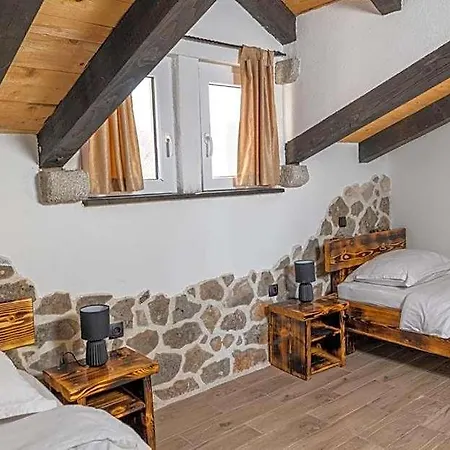 Zamudio 4*